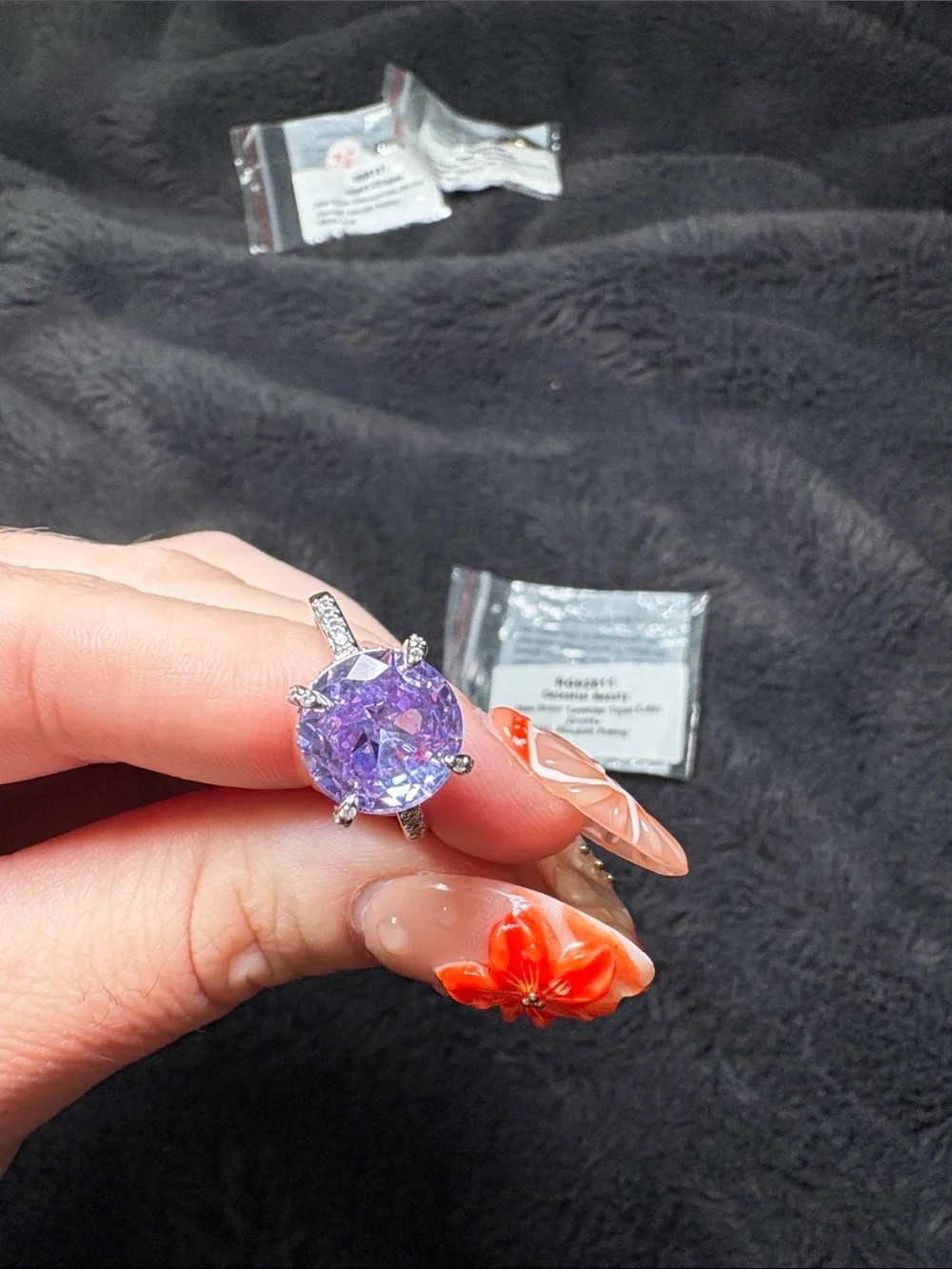 Bomb Party delicate lavender